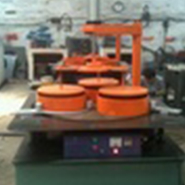 自提式(shì)擋圈調速抛(pao)光機